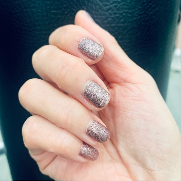 New Formula X 2 Nail Color Set: Center of My Universe & Drawn to You - Picture 6 of 9